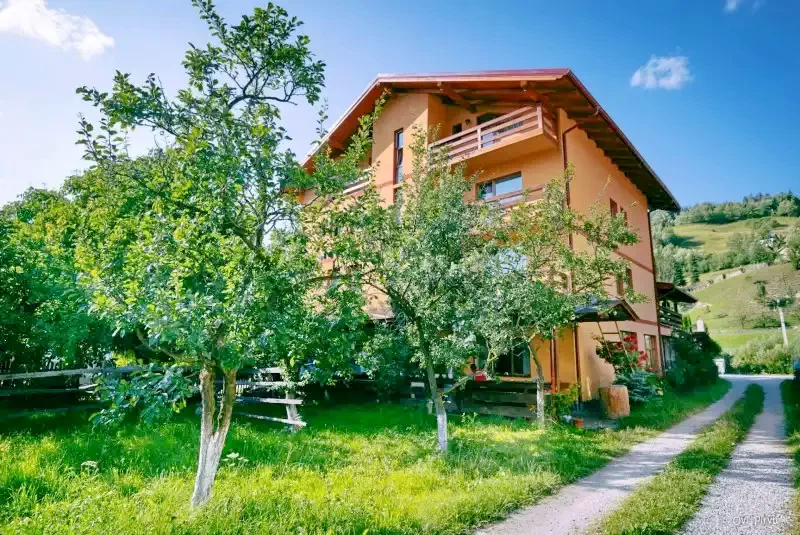 Borșa Cazare | Motel (K0802-34) Imaginea poate fi supusă drepturilor de autor. Se recomandă contactarea titularului drepturilor.
