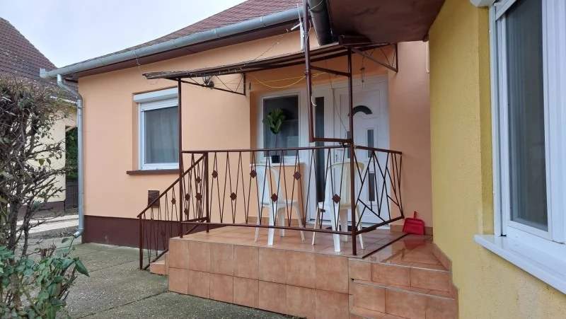 Hajdúszoboszló Cazare | Bungalow (K1017-1) Imaginea poate fi supusă drepturilor de autor. Se recomandă contactarea titularului drepturilor.