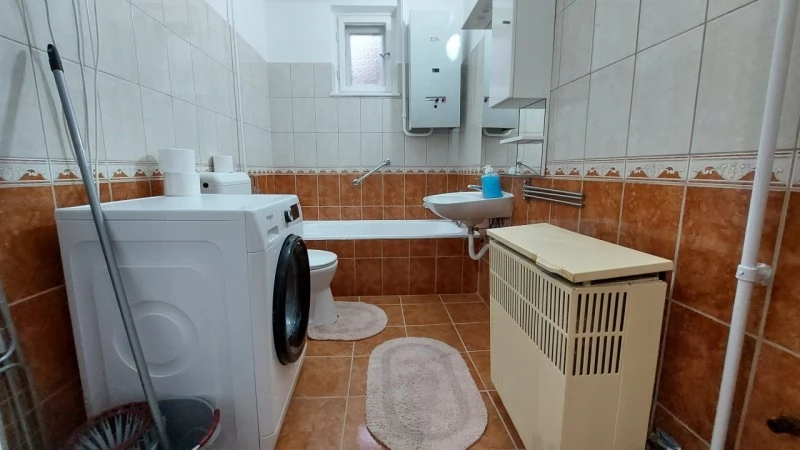  Cazare | Apartament (K1017-6) Imaginea poate fi supusă drepturilor de autor. Se recomandă contactarea titularului drepturilor.