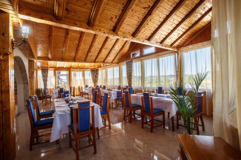 Segesvár Szállás | Turisztikai panzió (K1549-9) A kép szerzői jogvédelem alatt állhat. Javasolt a kapcsolatfelvétel a jog tulajdonossal.