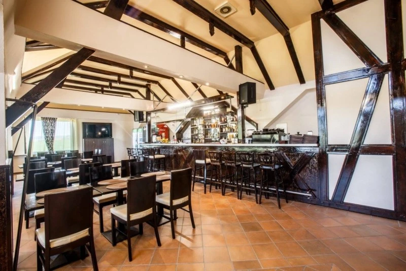 Segesvár Szállás | Turisztikai panzió (K1549-26) A kép szerzői jogvédelem alatt állhat. Javasolt a kapcsolatfelvétel a jog tulajdonossal.