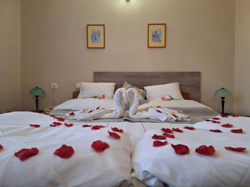 Eger Szállás | Turisztikai panzió (K0180-8) A kép szerzői jogvédelem alatt állhat. Javasolt a kapcsolatfelvétel a jog tulajdonossal.