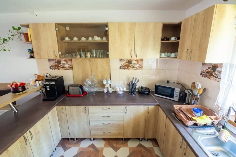 Arieșeni Cazare | Motel (K1250-24) Imaginea poate fi supusă drepturilor de autor. Se recomandă contactarea titularului drepturilor.