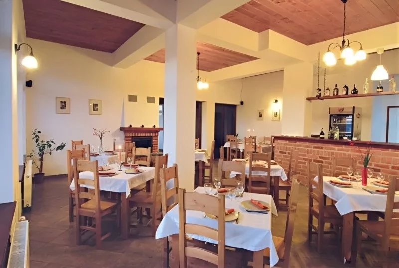 Csíksomlyó, Csíkszereda Szállás | Panzió (K1235-3) A kép szerzői jogvédelem alatt állhat. Javasolt a kapcsolatfelvétel a jog tulajdonossal.