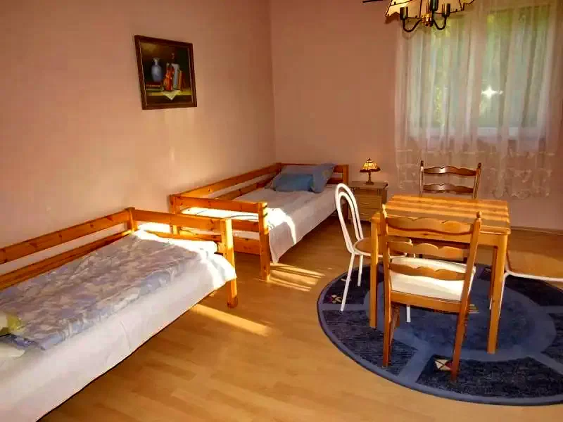 Debrețin Cazare | Sat de vacanță (K0663-27) Imaginea poate fi supusă drepturilor de autor. Se recomandă contactarea titularului drepturilor.