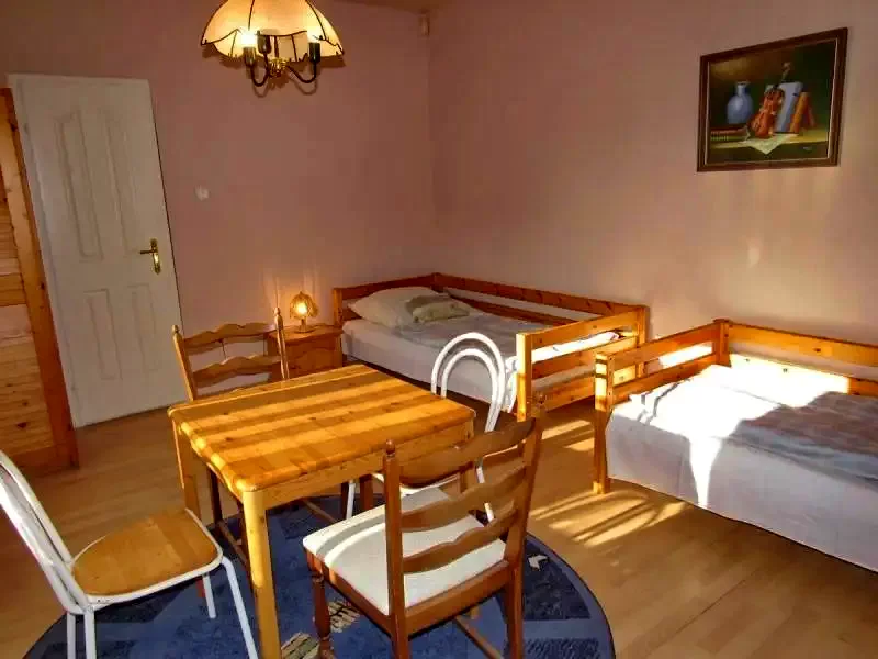 Debrețin Cazare | Sat de vacanță (K0663-31) Imaginea poate fi supusă drepturilor de autor. Se recomandă contactarea titularului drepturilor.