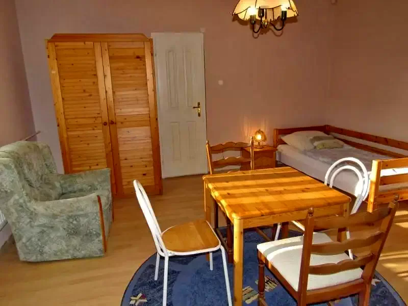 Debrecen Szállás | Üdülőfalu (K0663-32) A kép szerzői jogvédelem alatt állhat. Javasolt a kapcsolatfelvétel a jog tulajdonossal.