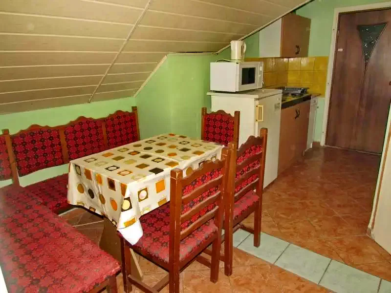 Debrețin Cazare | Sat de vacanță (K0663-39) Imaginea poate fi supusă drepturilor de autor. Se recomandă contactarea titularului drepturilor.