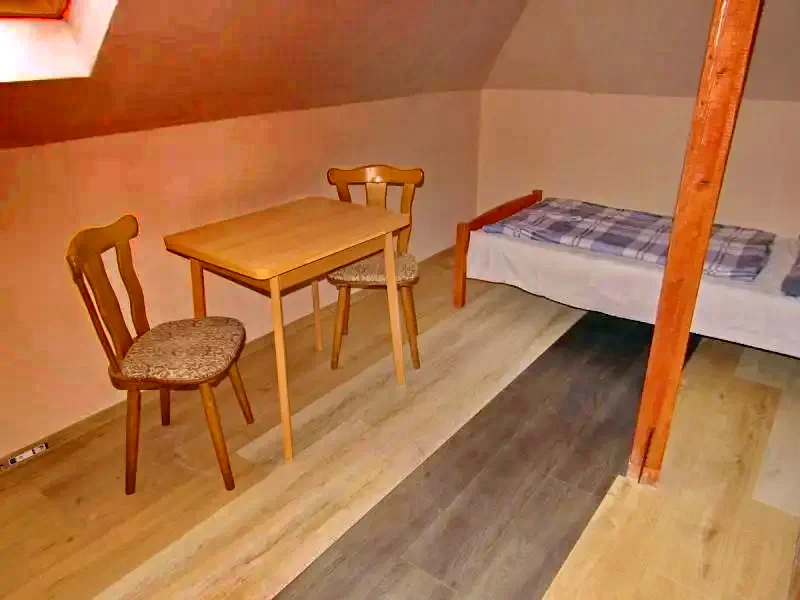 Debrețin Cazare | Sat de vacanță (K0663-54) Imaginea poate fi supusă drepturilor de autor. Se recomandă contactarea titularului drepturilor.