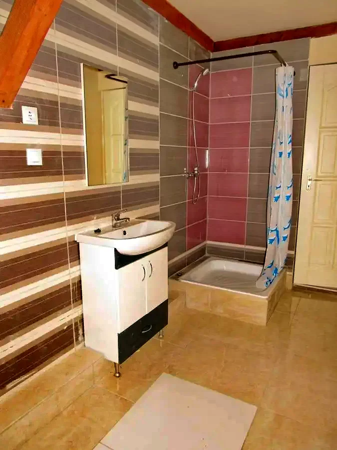 Debrețin Cazare | Sat de vacanță (K0663-59) Imaginea poate fi supusă drepturilor de autor. Se recomandă contactarea titularului drepturilor.