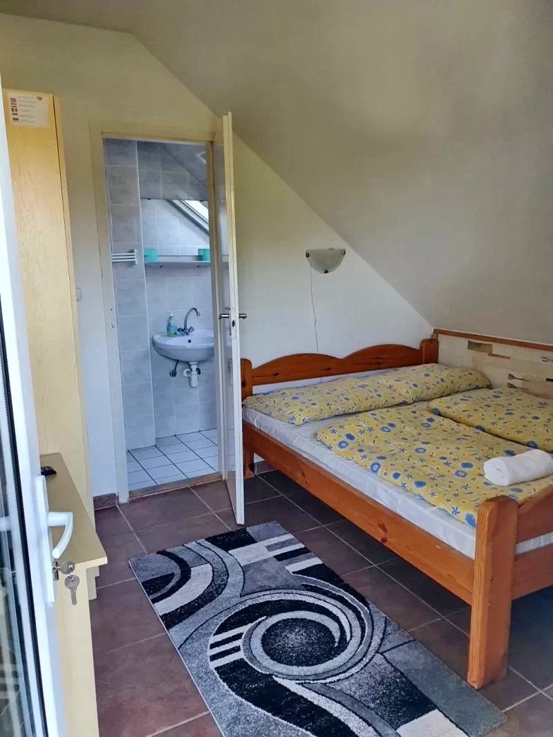  Cazare | Hotel**** (K0001-28) Imaginea poate fi supusă drepturilor de autor. Se recomandă contactarea titularului drepturilor.