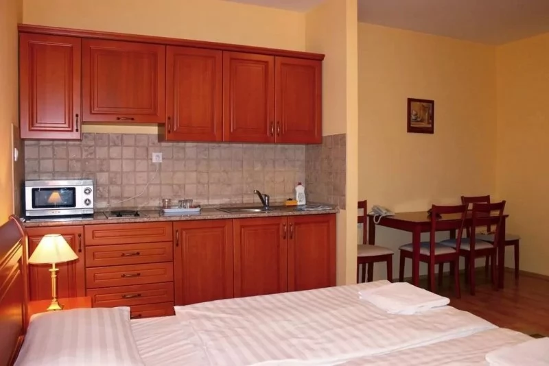 Hajdúszoboszló Szállás | Hotel*** (K0168-22) A kép szerzői jogvédelem alatt állhat. Javasolt a kapcsolatfelvétel a jog tulajdonossal. Hajdúszoboszló Szállás | Hotel*** (K0168-22) A kép szerzői jogvédelem alatt állhat. Javasolt a kapcsolatfelvétel a jog tulajdonossal.