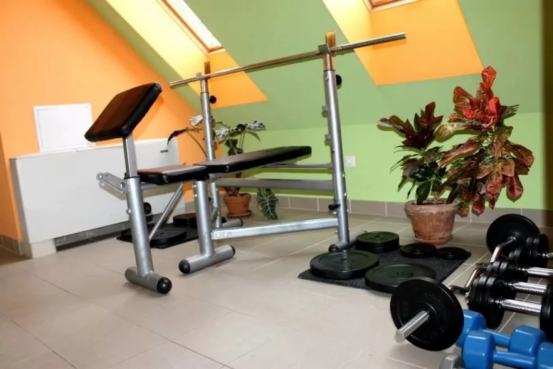  Cazare | Pensiune turistică (K0168-44) Imaginea poate fi supusă drepturilor de autor. Se recomandă contactarea titularului drepturilor.