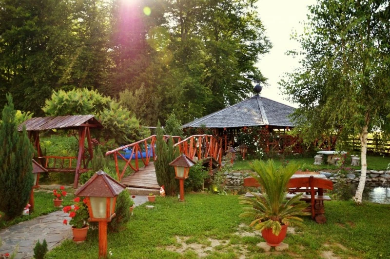 Sâmbăta de Sus Cazare | Motel (K1528-3) Imaginea poate fi supusă drepturilor de autor. Se recomandă contactarea titularului drepturilor.