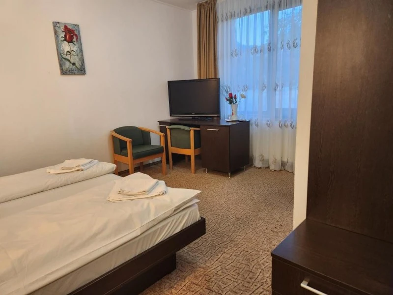 Sâmbăta de Sus Cazare | Motel (K1528-20) Imaginea poate fi supusă drepturilor de autor. Se recomandă contactarea titularului drepturilor.