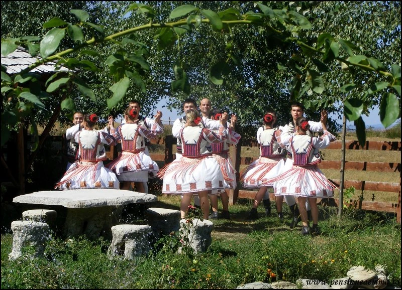 Sâmbăta de Sus Cazare | Motel (K1528-34) Imaginea poate fi supusă drepturilor de autor. Se recomandă contactarea titularului drepturilor.