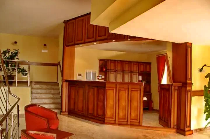 Szováta Szállás | Hotel*** (K0813-17) A kép szerzői jogvédelem alatt állhat. Javasolt a kapcsolatfelvétel a jog tulajdonossal.