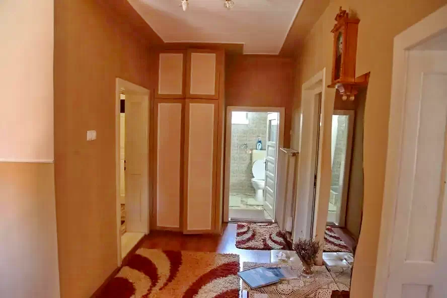 Lupeni Cazare | Hotel**** (K0843-12) Imaginea poate fi supusă drepturilor de autor. Se recomandă contactarea titularului drepturilor.