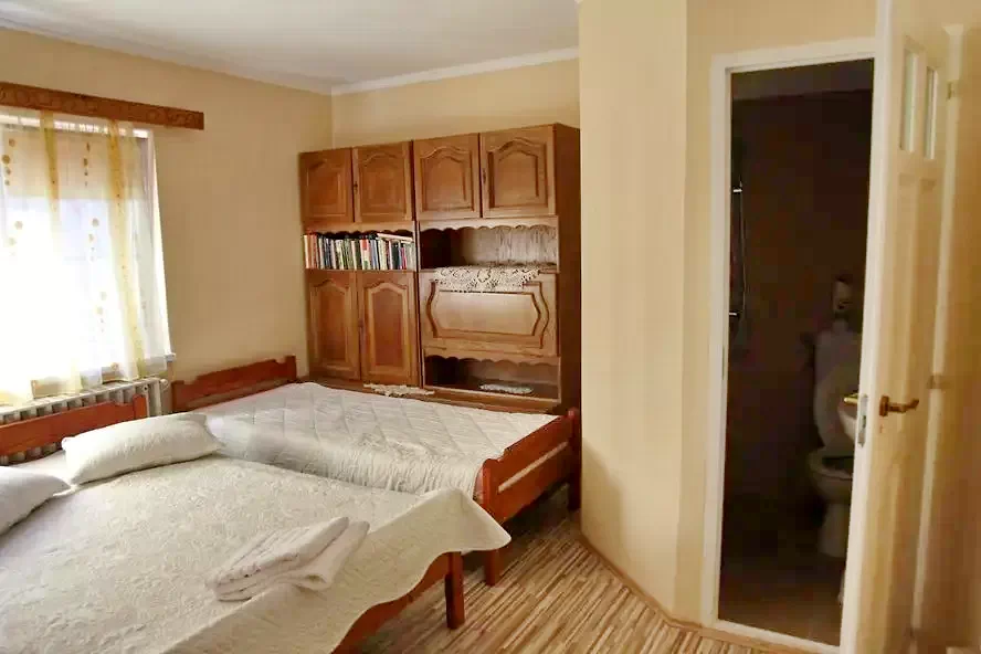 Lupeni Cazare | Hotel**** (K0843-21) Imaginea poate fi supusă drepturilor de autor. Se recomandă contactarea titularului drepturilor.