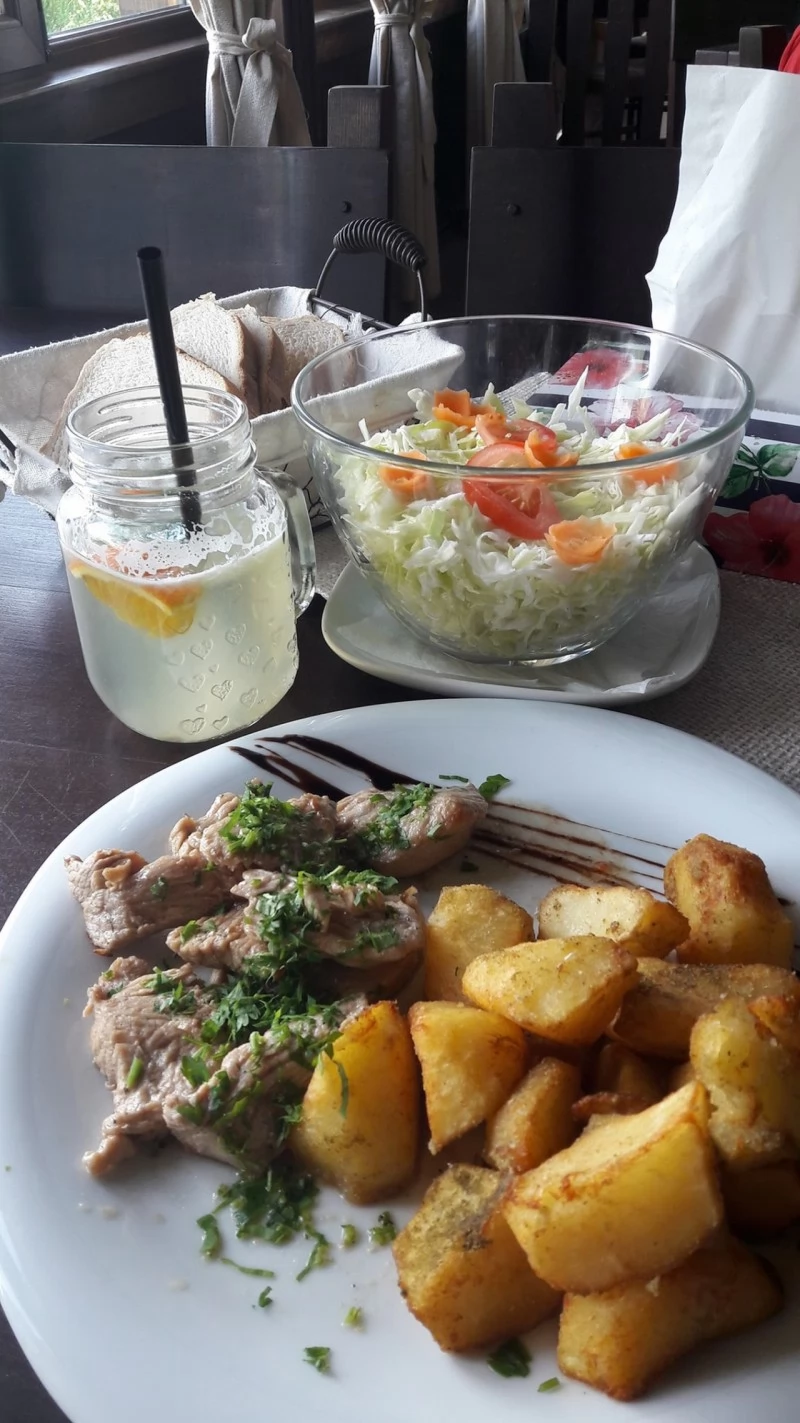  Szállás | Motel (K0653-15) A kép szerzői jogvédelem alatt állhat. Javasolt a kapcsolatfelvétel a jog tulajdonossal.