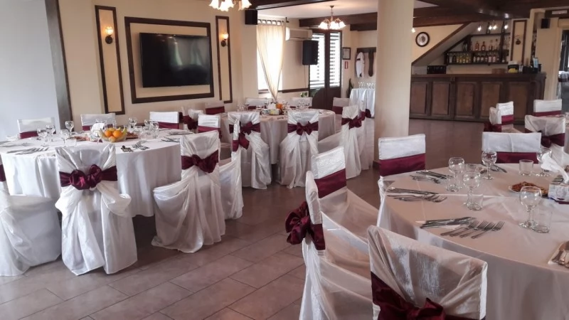  Szállás | Motel (K0653-33) A kép szerzői jogvédelem alatt állhat. Javasolt a kapcsolatfelvétel a jog tulajdonossal.