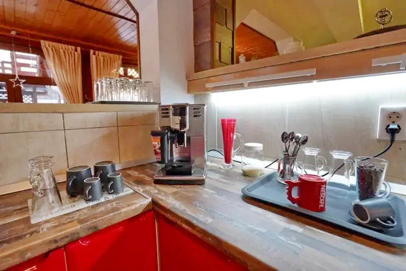 Brădești Cazare | Motel (K1259-7) Imaginea poate fi supusă drepturilor de autor. Se recomandă contactarea titularului drepturilor.