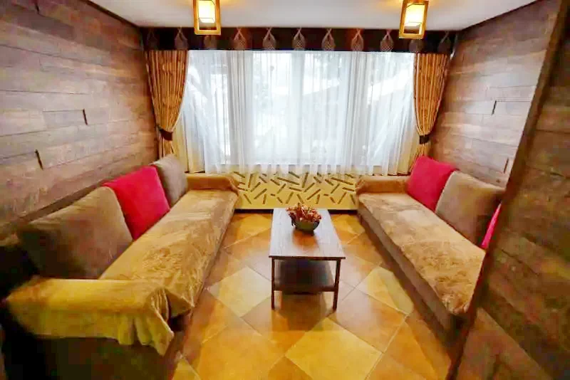 Brădești Cazare | Motel (K1259-11) Imaginea poate fi supusă drepturilor de autor. Se recomandă contactarea titularului drepturilor.