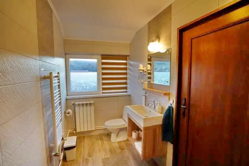 Brădești Cazare | Motel (K1259-16) Imaginea poate fi supusă drepturilor de autor. Se recomandă contactarea titularului drepturilor.