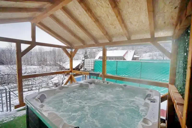 Brădești Cazare | Motel (K1259-30) Imaginea poate fi supusă drepturilor de autor. Se recomandă contactarea titularului drepturilor.