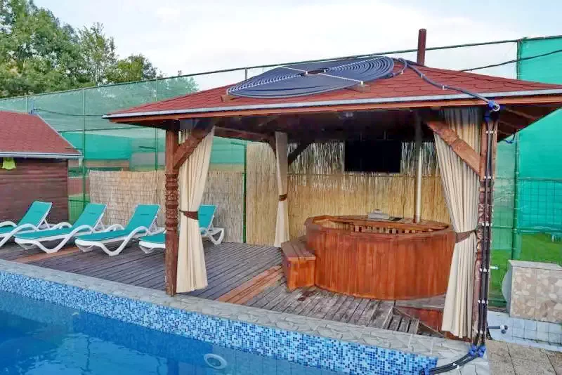 Brădești Cazare | Motel (K1259-31) Imaginea poate fi supusă drepturilor de autor. Se recomandă contactarea titularului drepturilor.