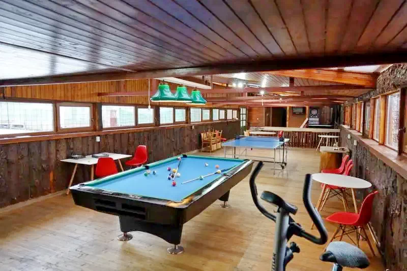 Brădești Cazare | Motel (K1259-43) Imaginea poate fi supusă drepturilor de autor. Se recomandă contactarea titularului drepturilor.