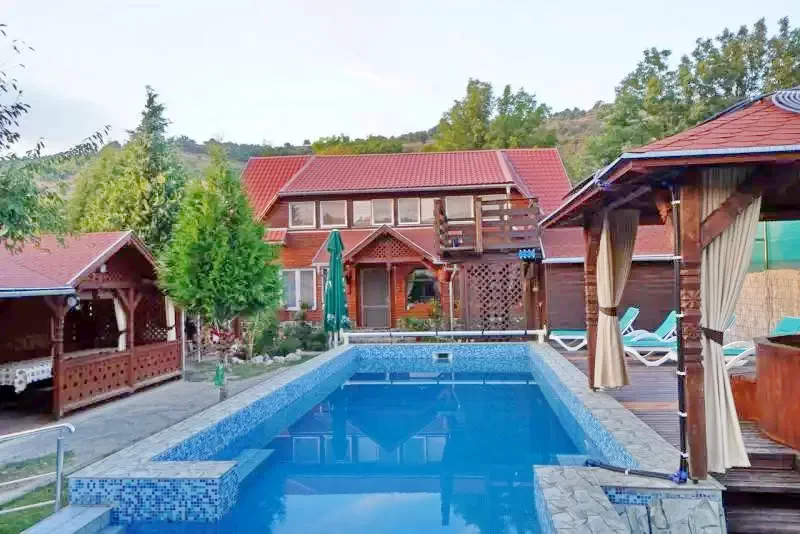 Fenyéd Szállás | Motel (K1259-49) A kép szerzői jogvédelem alatt állhat. Javasolt a kapcsolatfelvétel a jog tulajdonossal.