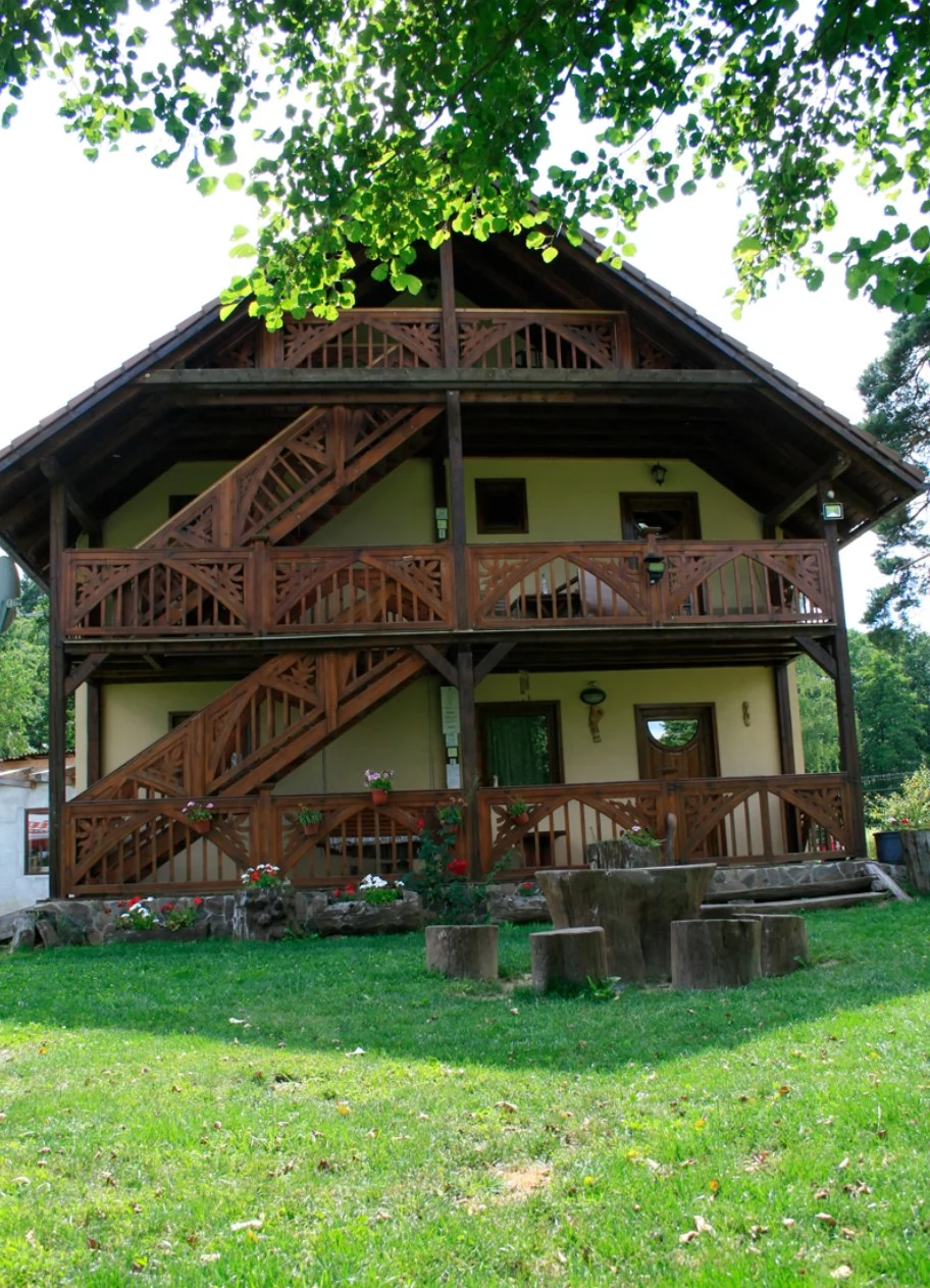 Réty Szállás | Panzió (K1450-32) A kép szerzői jogvédelem alatt állhat. Javasolt a kapcsolatfelvétel a jog tulajdonossal. Réty Szállás | Panzió (K1450-32) A kép szerzői jogvédelem alatt állhat. Javasolt a kapcsolatfelvétel a jog tulajdonossal.