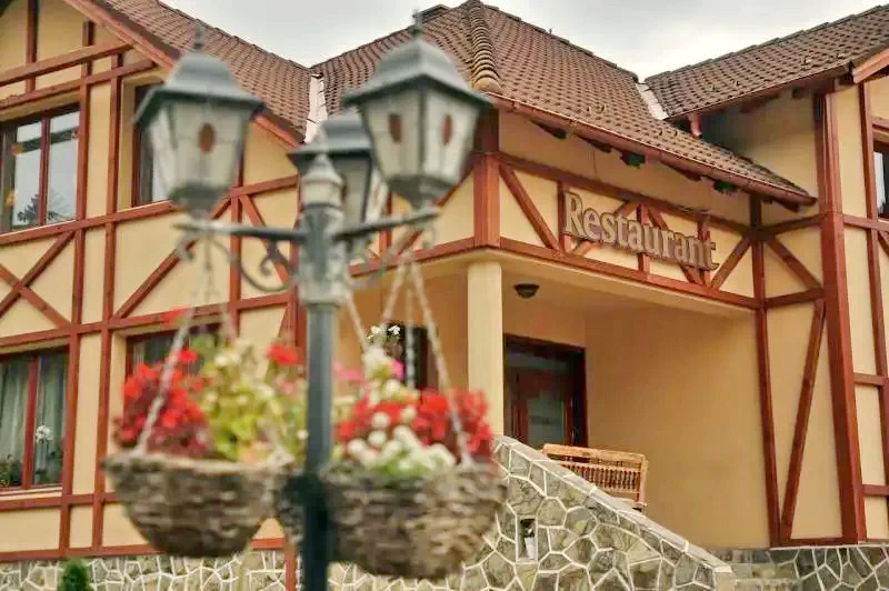 Gyimesközéplok Szállás | Motel (K1110-7) A kép szerzői jogvédelem alatt állhat. Javasolt a kapcsolatfelvétel a jog tulajdonossal.