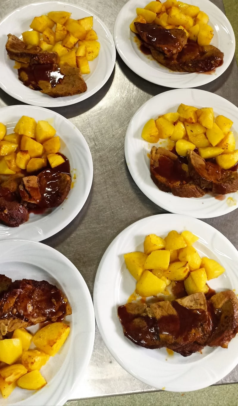 Karánsebes Szállás | Panzió (K1457-4) A kép szerzői jogvédelem alatt állhat. Javasolt a kapcsolatfelvétel a jog tulajdonossal. Karánsebes Szállás | Panzió (K1457-4) A kép szerzői jogvédelem alatt állhat. Javasolt a kapcsolatfelvétel a jog tulajdonossal.