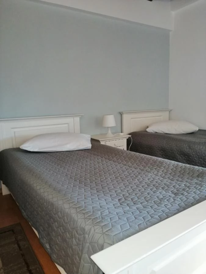 Caransebeș Cazare | Motel (K1457-27) Imaginea poate fi supusă drepturilor de autor. Se recomandă contactarea titularului drepturilor.