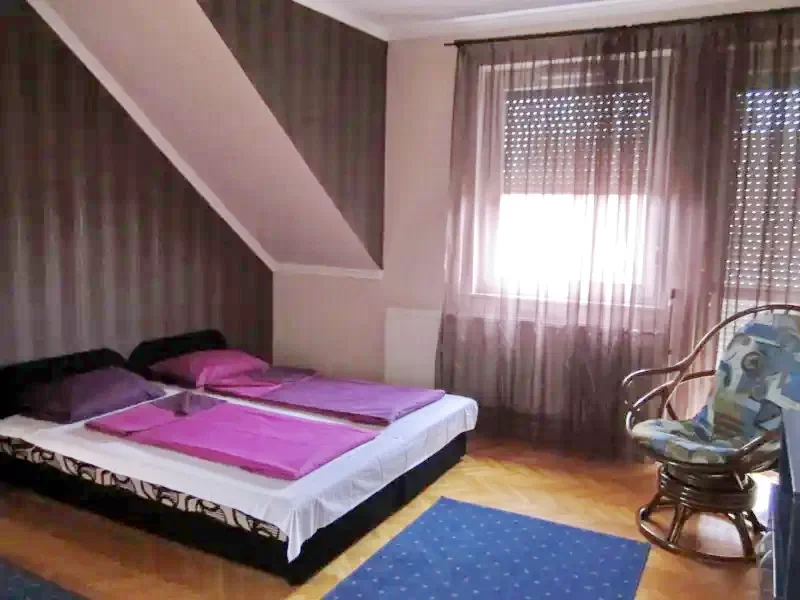 Debrețin Cazare | Hotel**** (K0776-10) Imaginea poate fi supusă drepturilor de autor. Se recomandă contactarea titularului drepturilor.