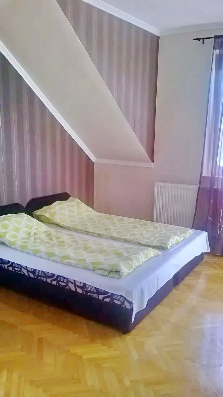 Debrecen Szállás | Vendégház (K0776-24) A kép szerzői jogvédelem alatt állhat. Javasolt a kapcsolatfelvétel a jog tulajdonossal.