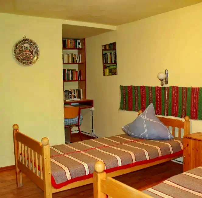 Gyimesbükk Szállás | Motel (K1088-8) A kép szerzői jogvédelem alatt állhat. Javasolt a kapcsolatfelvétel a jog tulajdonossal.