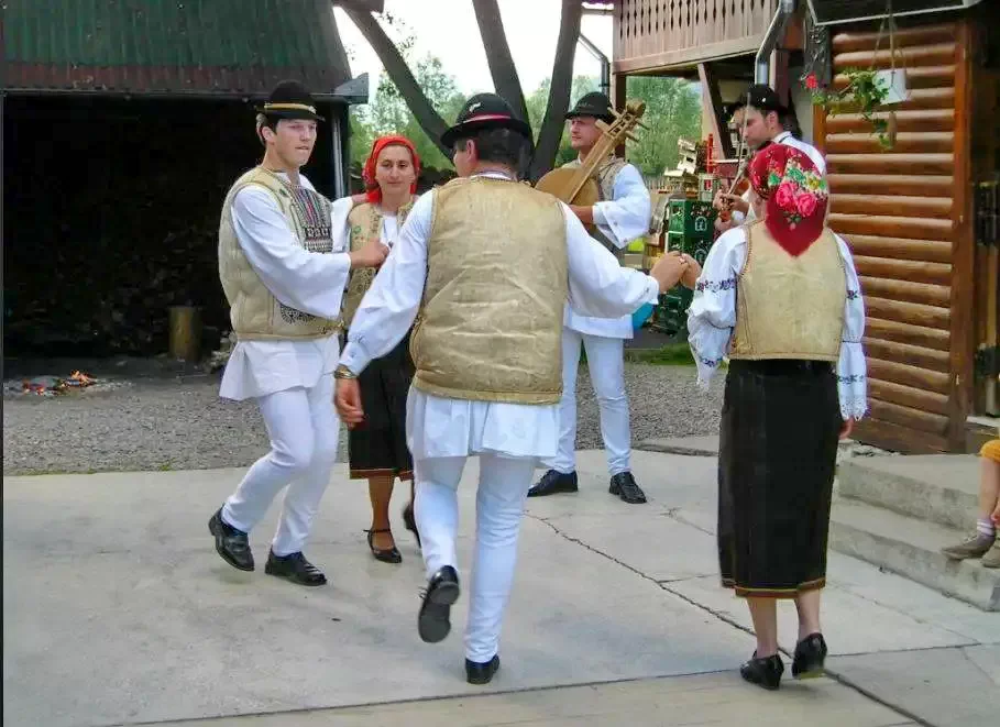 Făget Cazare | Motel (K1088-18) Imaginea poate fi supusă drepturilor de autor. Se recomandă contactarea titularului drepturilor.