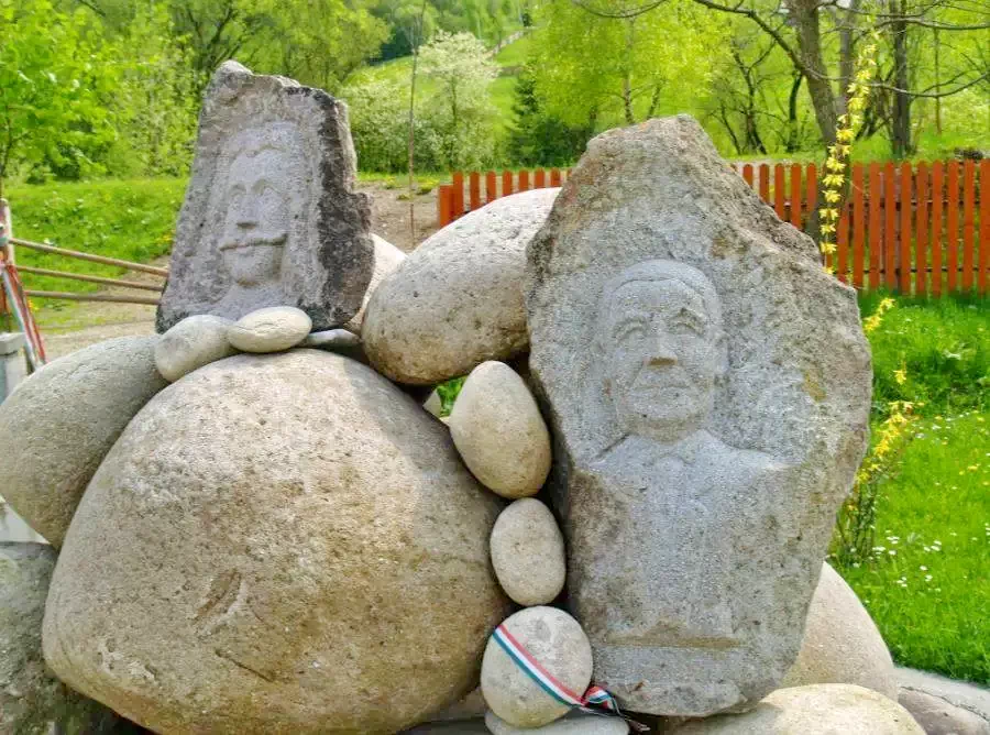 Gyimesbükk Szállás | Motel (K1088-33) A kép szerzői jogvédelem alatt állhat. Javasolt a kapcsolatfelvétel a jog tulajdonossal.