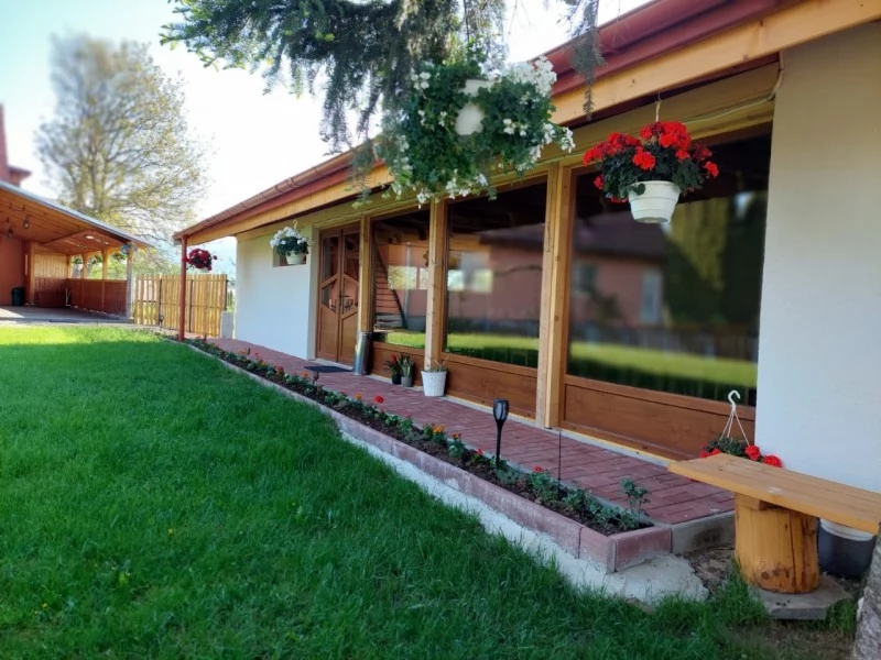 Szállás Căpâlnița - Casa de oaspeți Melinda ** | Kápolnásfalu - Melinda Vendégház **. A kép szerzői jogvédelem alatt állhat. Javasolt a kapcsolatfelvétel a jog tulajdonossal.