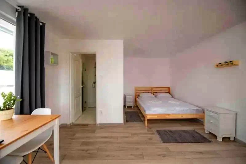 Târgu Secuiesc Cazare | Motel (K1248-6) Imaginea poate fi supusă drepturilor de autor. Se recomandă contactarea titularului drepturilor.