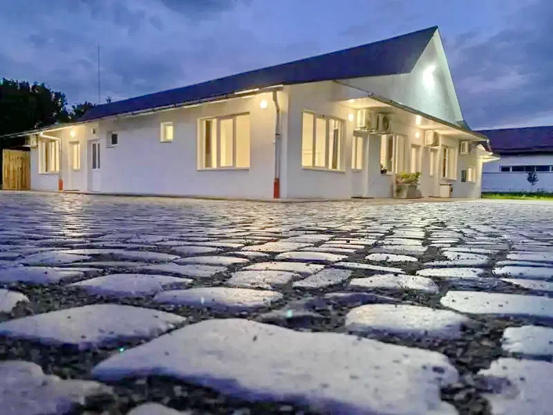 Kézdivásárhely Szállás | Motel (K1248-22) A kép szerzői jogvédelem alatt állhat. Javasolt a kapcsolatfelvétel a jog tulajdonossal.