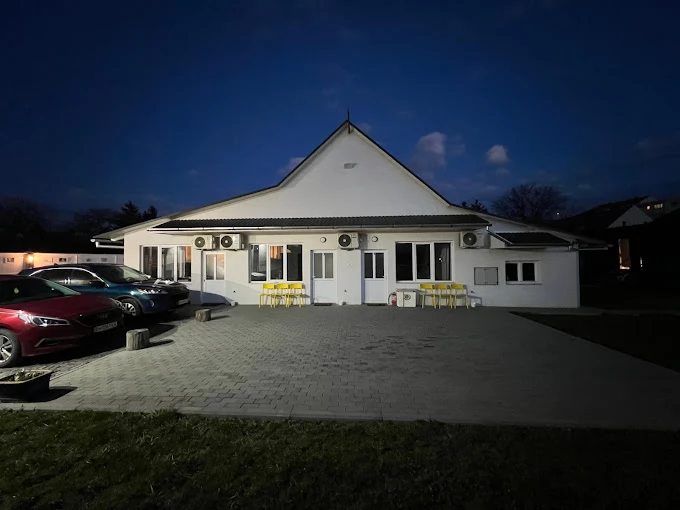 Târgu Secuiesc Cazare | Motel (K1248-32) Imaginea poate fi supusă drepturilor de autor. Se recomandă contactarea titularului drepturilor.