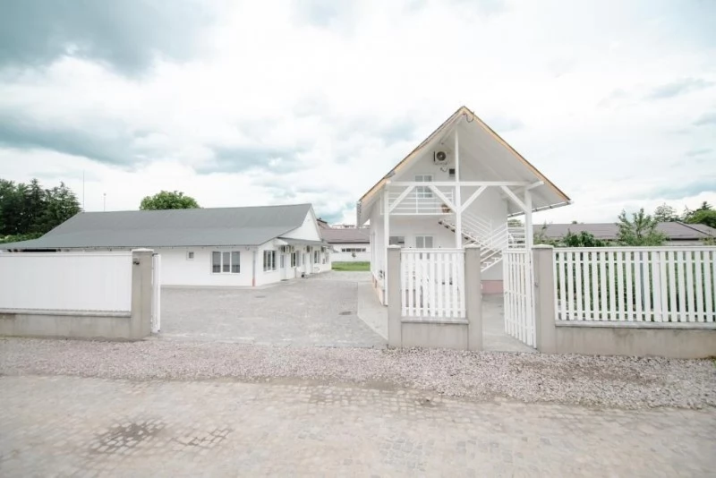 Kézdivásárhely Szállás | Motel (K1248-42) A kép szerzői jogvédelem alatt állhat. Javasolt a kapcsolatfelvétel a jog tulajdonossal.