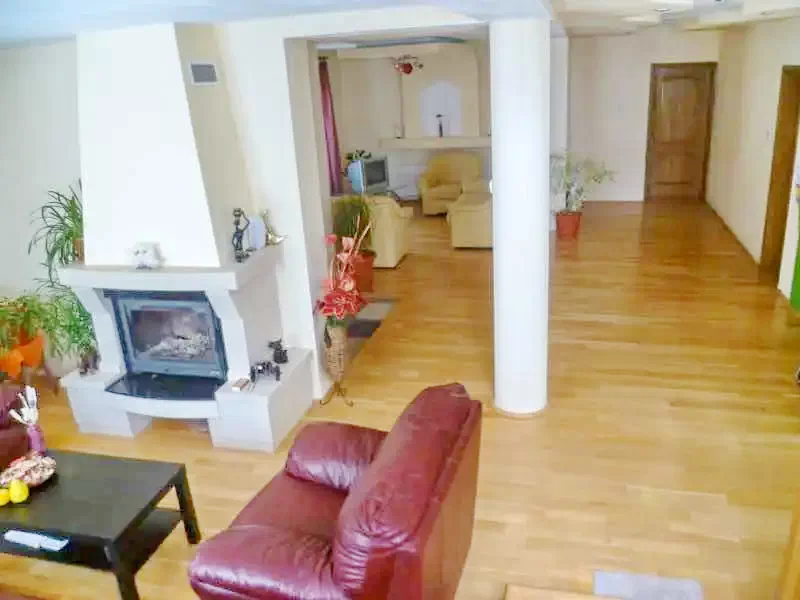  Szállás | Motel (K0644-6) A kép szerzői jogvédelem alatt állhat. Javasolt a kapcsolatfelvétel a jog tulajdonossal.