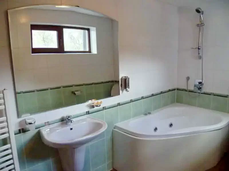  Szállás | Motel (K0644-13) A kép szerzői jogvédelem alatt állhat. Javasolt a kapcsolatfelvétel a jog tulajdonossal.