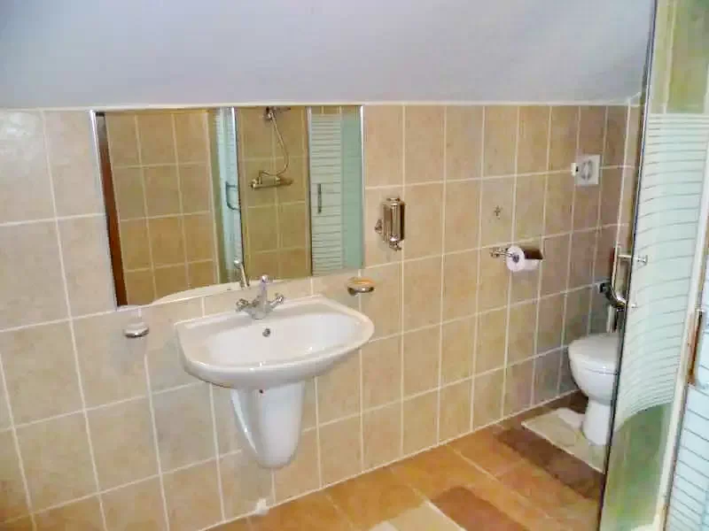  Szállás | Motel (K0644-15) A kép szerzői jogvédelem alatt állhat. Javasolt a kapcsolatfelvétel a jog tulajdonossal.