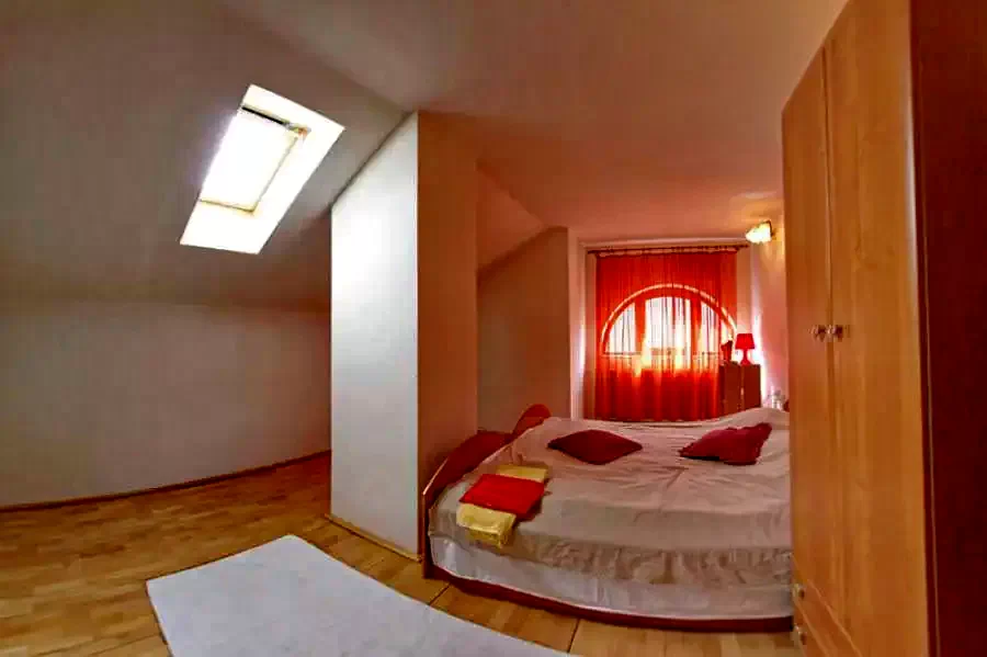  Szállás | Motel (K0644-17) A kép szerzői jogvédelem alatt állhat. Javasolt a kapcsolatfelvétel a jog tulajdonossal.